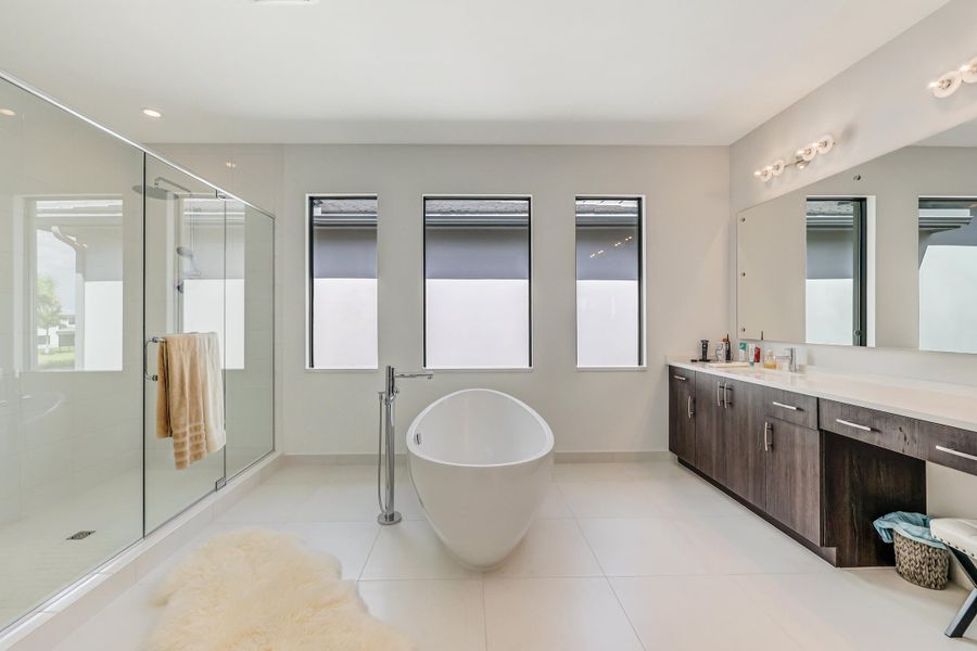 8283 Royal County Down Rd-43