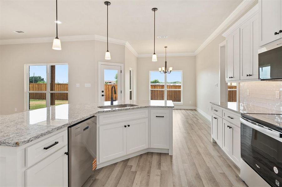 Furnished interior view inside a new home in , Mabank (Image 7).