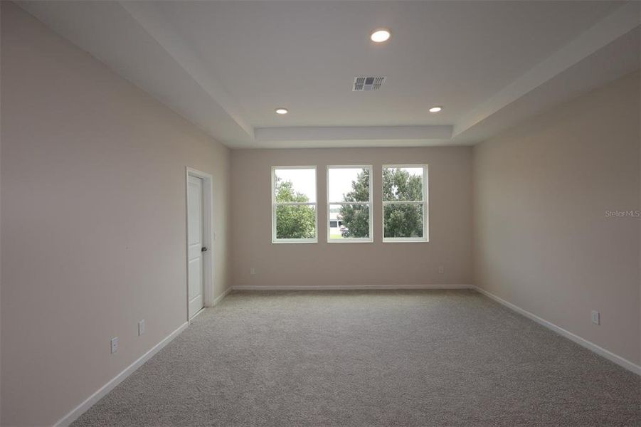 Spacious, unfurnished interior of a new home in Bay Lake Farms, St. Cloud (Image 7). Spacious, unfurnished interior of a new home in Bay Lake Farms, St. Cloud (Image 7).