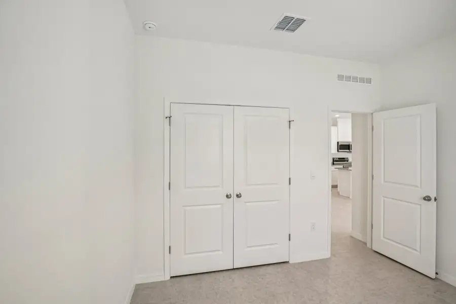 Representative unfurnished interior of a home built from the Huntington by Maronda Homes in Palm Coast, Palm Coast (Image 27).