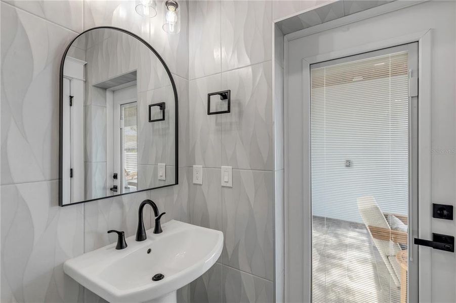 Furnished interior view inside a new home in , New Smyrna Beach (Image 70).