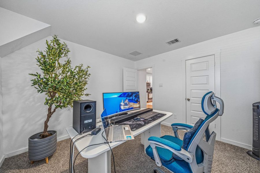 Furnished interior view inside a new home in , Fulshear (Image 27).