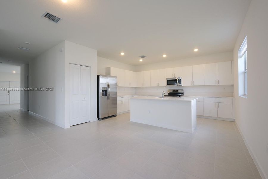 Image 20 of a home in .