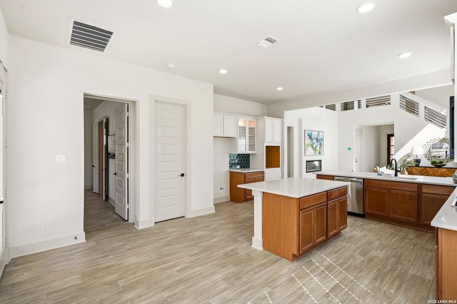 Furnished interior view inside a new home in Buffalo Crossing, Cibolo (Image 6).