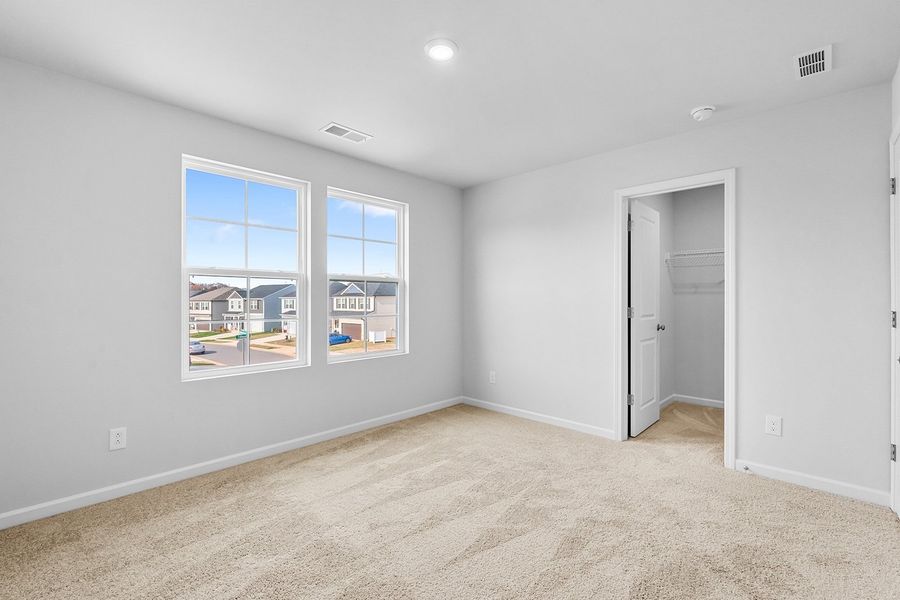 Spacious, unfurnished interior of a new home in Bell West, Kernersville (Image 29).