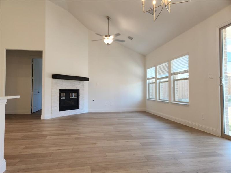 Spacious, unfurnished interior of a new home in Ashford Park - Texana Series, Corinth (Image 25).