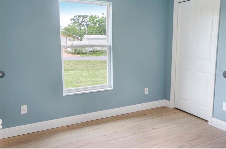 Spacious, unfurnished interior of a new home in , Edgewater (Image 12).