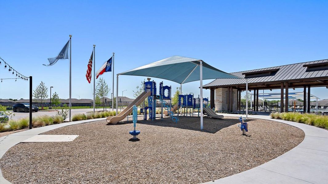 Community amenities in Carillon, Manor (Image 19).