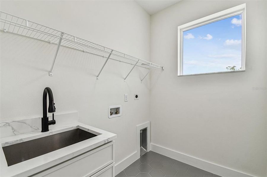 Furnished interior view inside a new home in , Tampa (Image 7).