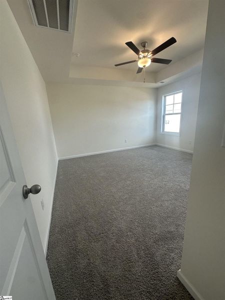 Spacious, unfurnished interior of a new home in Shiloh Trail, Wellford (Image 32).