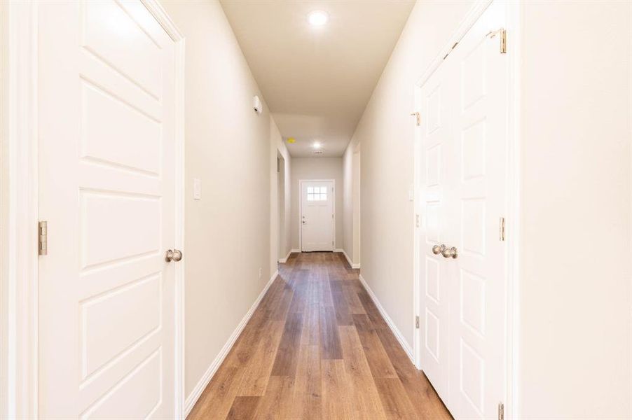Spacious, unfurnished interior of a new home in Trails of Fossil Creek, Fort Worth (Image 24).