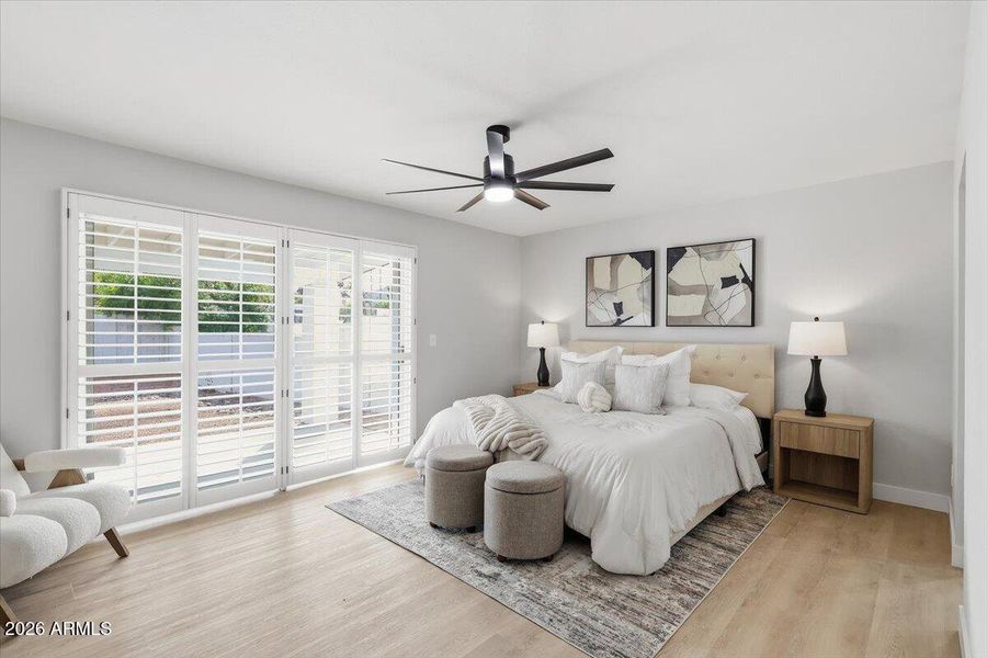 Master bedroom Master bedroom