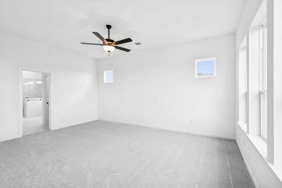 Spacious, unfurnished interior of a new home in The Grand Prairie 50’, Hockley (Image 33).