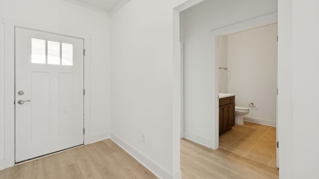 Spacious, unfurnished interior of a new home in The Courtyards at Stewarts Creek, Smyrna (Image 16).