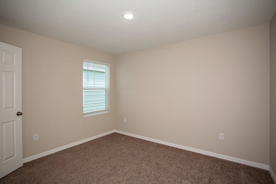 Spacious, unfurnished interior of a new home in Scenic Terrace, Haines City (Image 11).