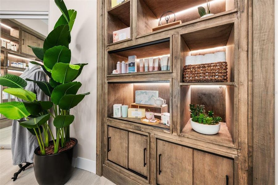 Furnished interior view inside a new home in , Bradenton (Image 27).