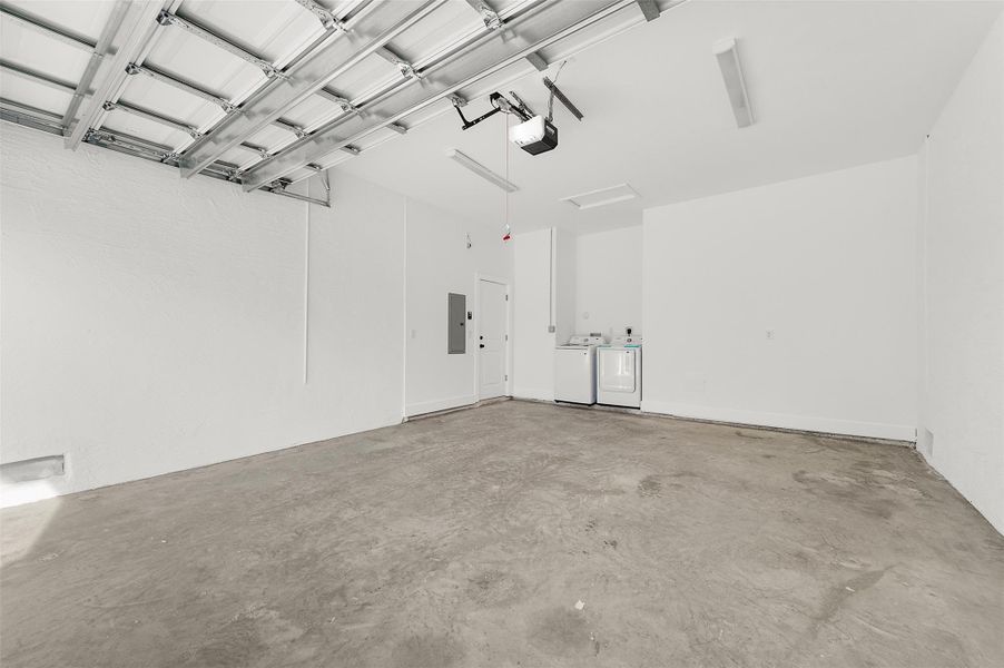 Spacious, unfurnished interior of a new home in , Fort Lauderdale (Image 11). Spacious, unfurnished interior of a new home in , Fort Lauderdale (Image 11).