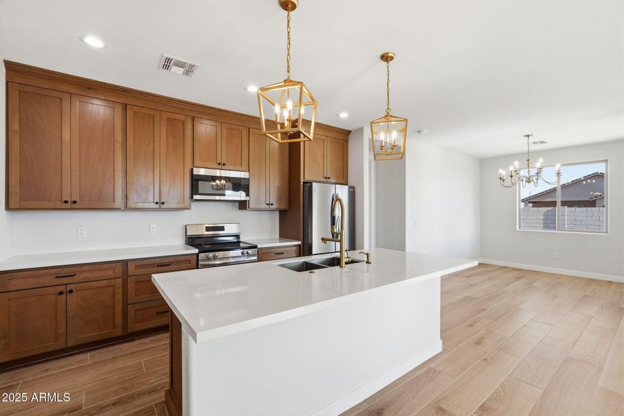 007_ListerPros 007_ListerPros