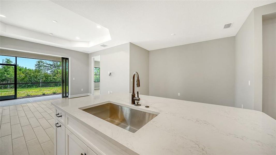 Close-up of interior finishes inside a home in Vicenza, Venice (Image 12).