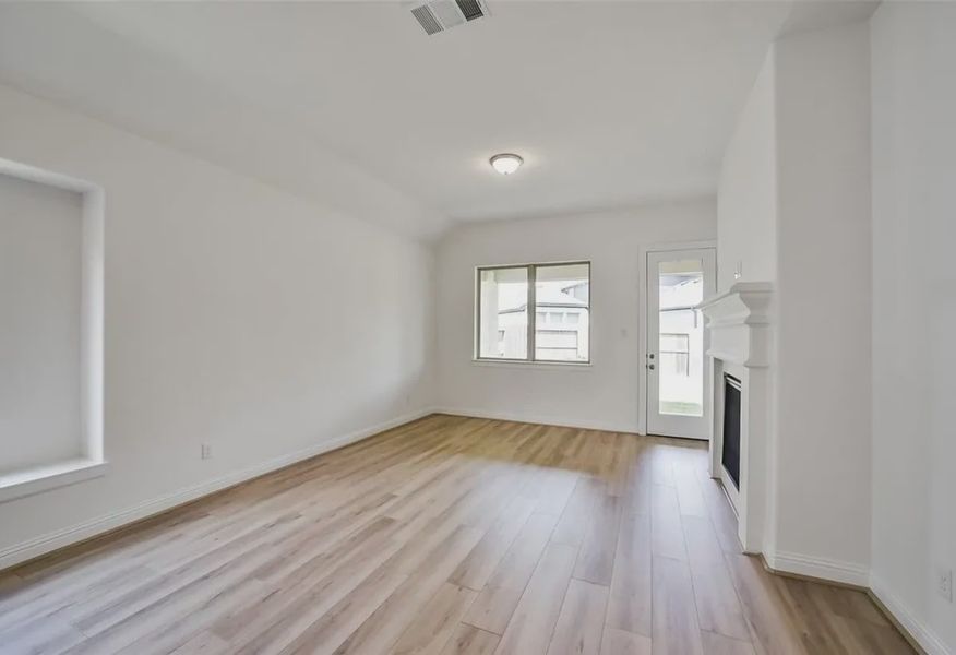 Plan 3034 great room - 7 of 16 Plan 3034 great room - 7 of 16