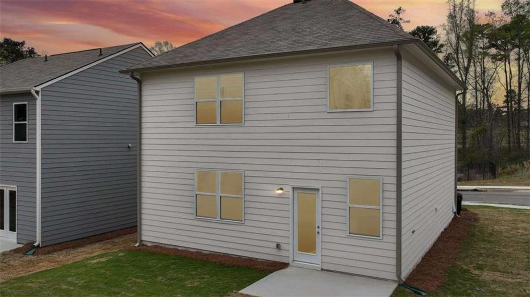 Exterior details and patio area of a home in Sherwood Manor, College Park (Image 3).