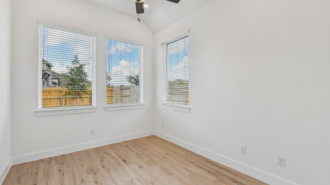 Spacious, unfurnished interior of a new home in Artavia, Conroe (Image 33).