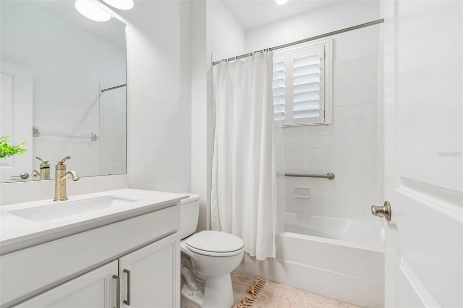 Furnished interior view inside a new home in , Tarpon Springs (Image 26). Furnished interior view inside a new home in , Tarpon Springs (Image 26).