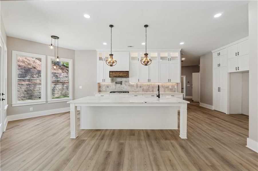 Furnished interior view inside a new home in , Gainesville (Image 13).