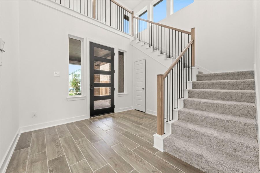 Spacious, unfurnished interior of a new home in COLTON™ - 45', Todd Mission (Image 18).