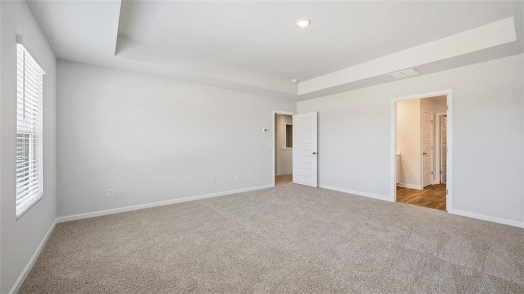Spacious, unfurnished interior of a new home in Kingston Ranch at Lake Oconee, Buckhead (Image 16). Spacious, unfurnished interior of a new home in Kingston Ranch at Lake Oconee, Buckhead (Image 16).