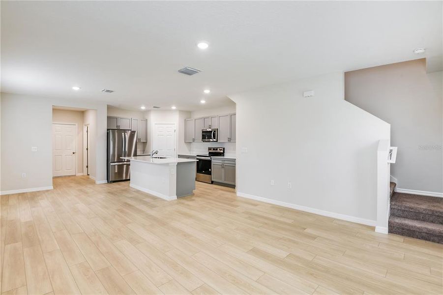 Spacious, unfurnished interior of a new home in Grove at Crosswind, Haines City (Image 16). Spacious, unfurnished interior of a new home in Grove at Crosswind, Haines City (Image 16).