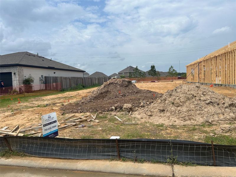 Site preparation for new homesites in Granger Pines, Conroe (Image 16).