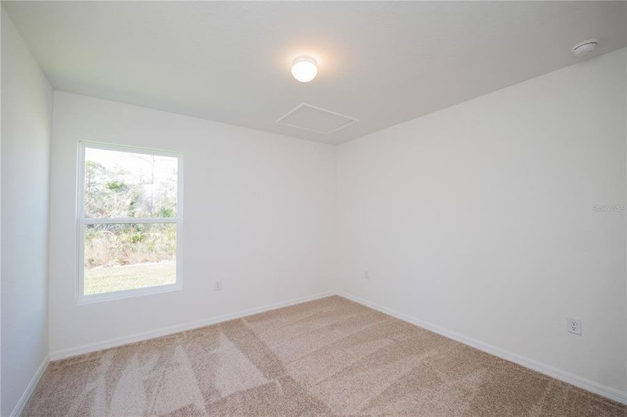 Spacious, unfurnished interior of a new home in , Sebring (Image 13).