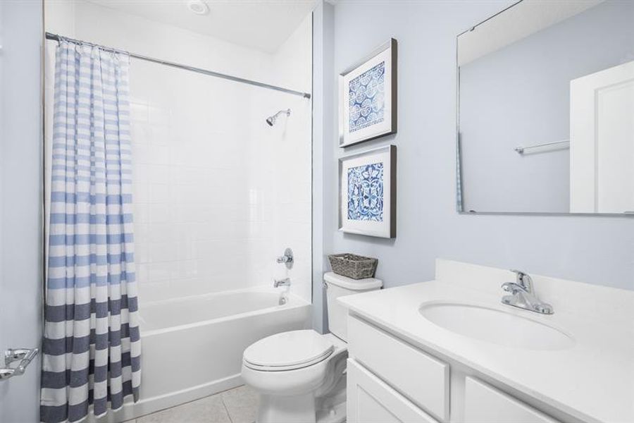 Representative furnished interior of a home built from the Mahogany by Ryan Homes in Touchstone, Lakeland (Image 15).