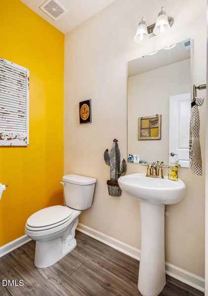 209ParkerStationAve-036