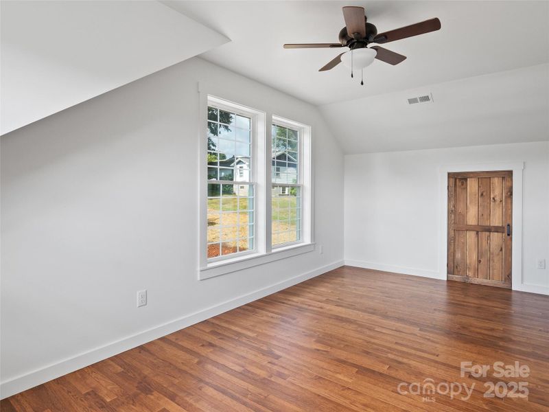 Spacious, unfurnished interior of a new home in , Waynesville (Image 23).