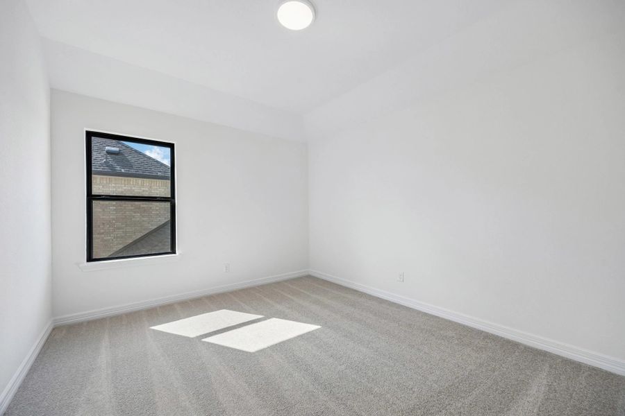Spacious, unfurnished interior of a new home in Westland Ranch, League City (Image 21).