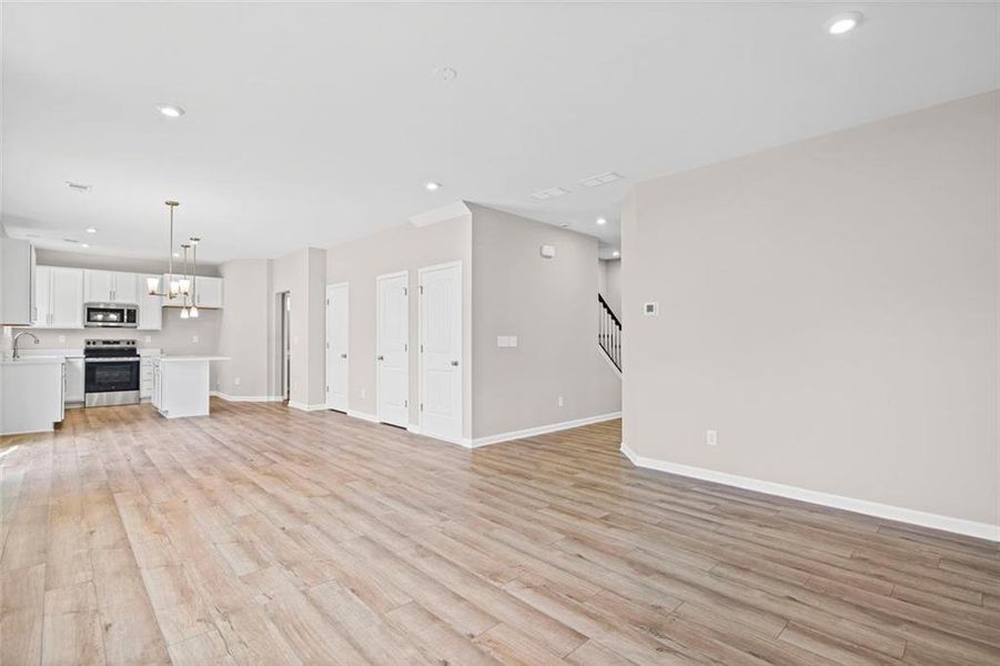 Spacious, unfurnished interior of a new home in Sage Woods, Dallas (Image 30).