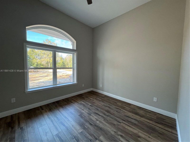 Spacious, unfurnished interior of a new home in , Dunnellon (Image 4). Spacious, unfurnished interior of a new home in , Dunnellon (Image 4).