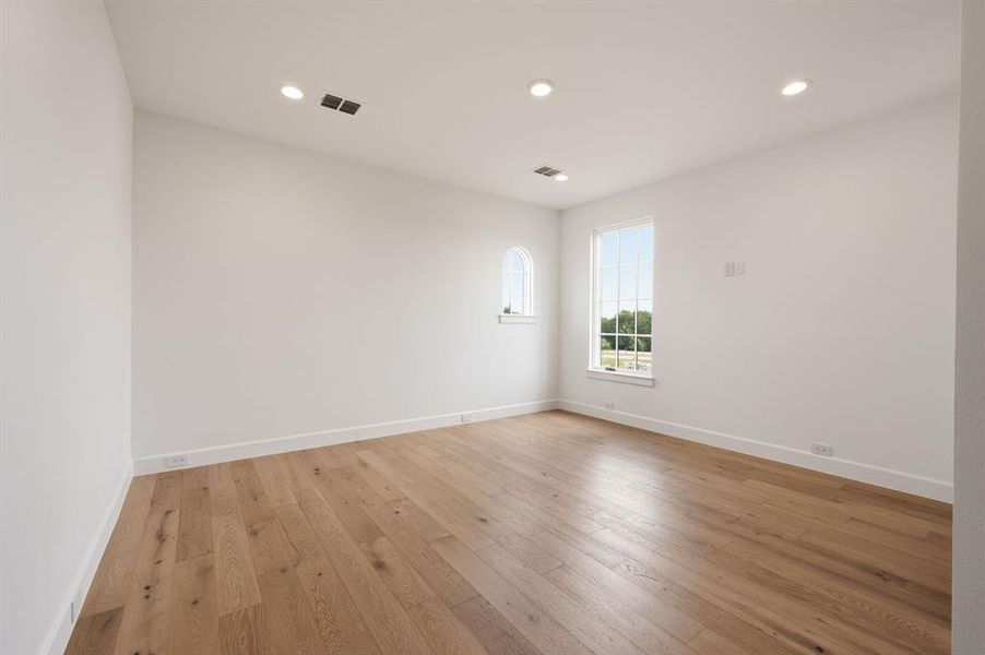 Spacious, unfurnished interior of a new home in , Flower Mound (Image 21). Spacious, unfurnished interior of a new home in , Flower Mound (Image 21).