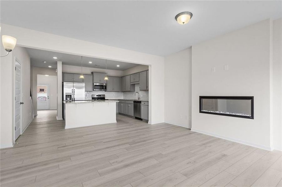 Spacious, unfurnished interior of a new home in Fairington, Cartersville (Image 13).