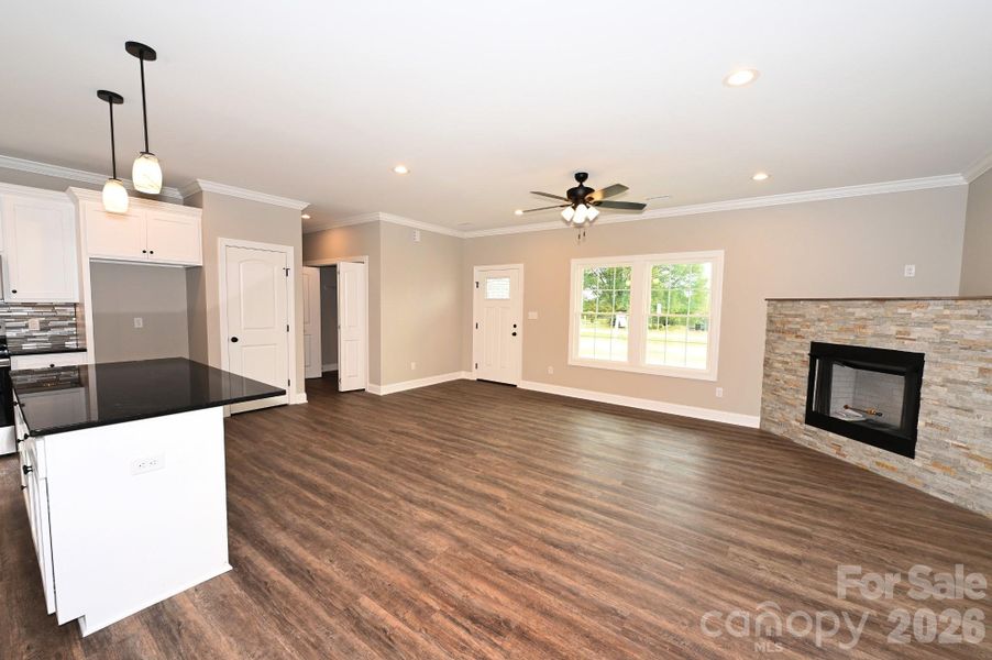 Spacious, unfurnished interior of a new home in , Hickory (Image 21).