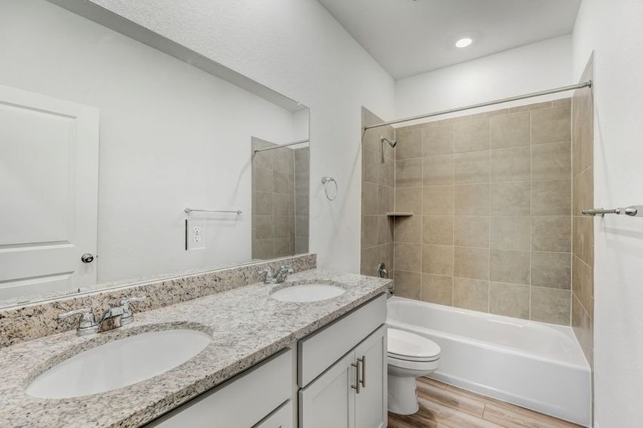 Furnished interior view inside a new home in Longview, Del Valle (Image 6).