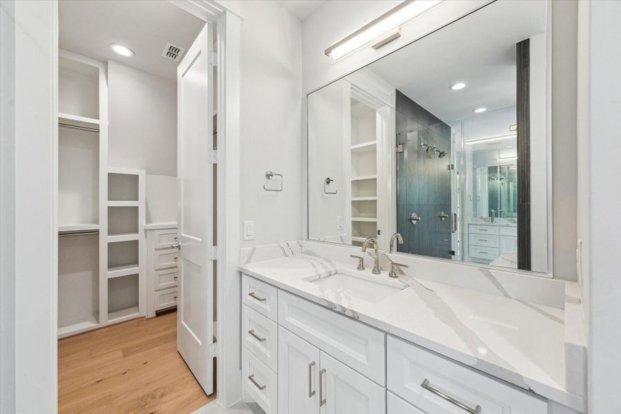 "His" vanity and closet. "His" vanity and closet.