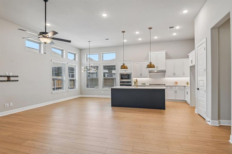 Image 28 of a home in Elements at Viridian - Garden Series. Image 28 of a home in Elements at Viridian - Garden Series.