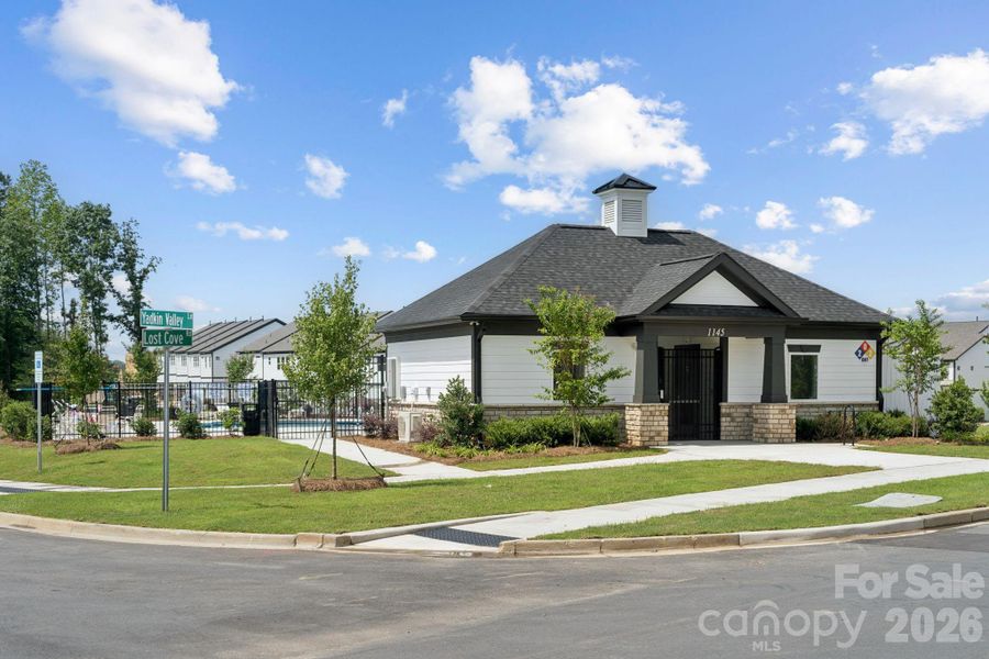 Ridge at Sugar Creek Community