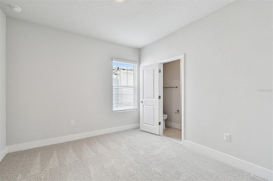 Spacious, unfurnished interior of a new home in Apex at Seminole Heights, Tampa (Image 15).