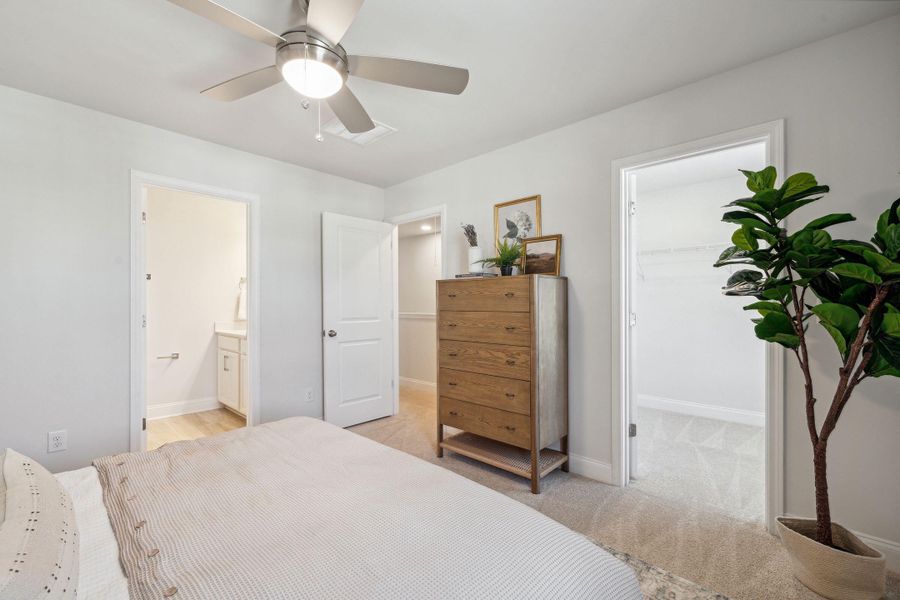 Furnished interior view inside a new home in Lakeview Commons, Goose Creek (Image 39).