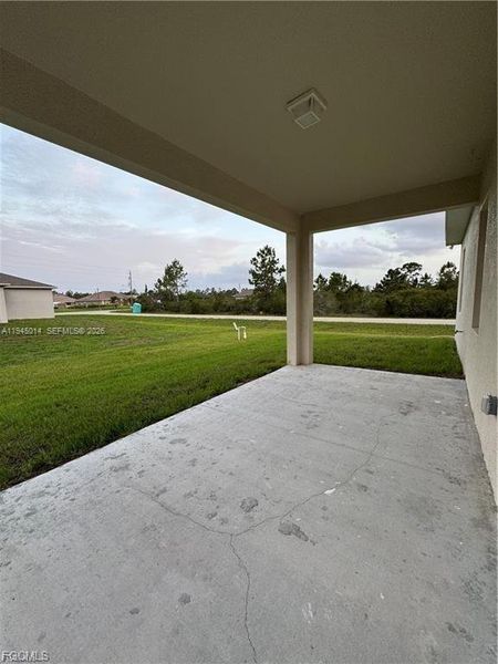 Exterior details and patio area of a home in , Lehigh Acres (Image 4).