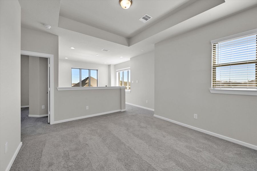 Spacious, unfurnished interior of a new home in Canterra Creek  60', Rosharon (Image 30).